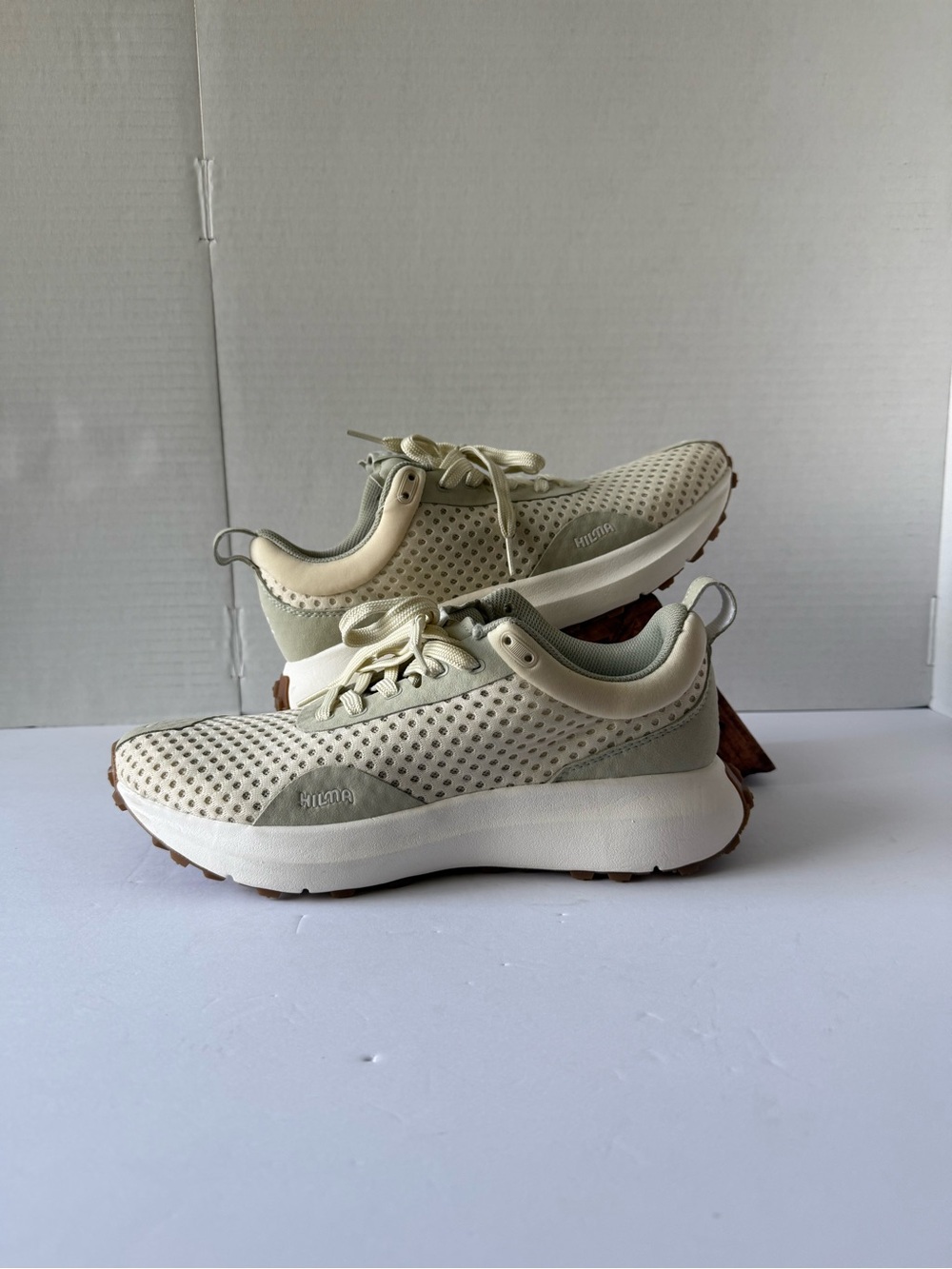 Hilma sneakers The Everywhere Trail Running  shoes Women 9.5  Fit One No Box New